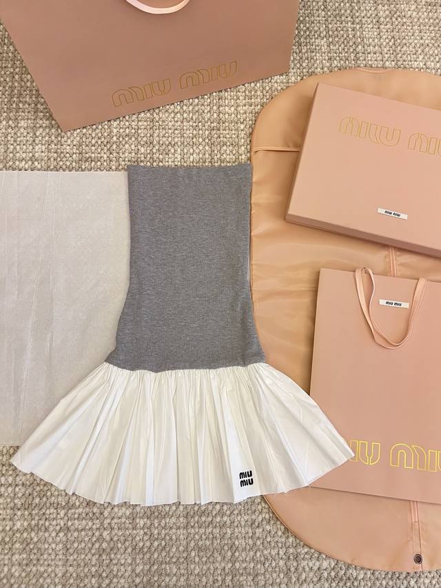 miumi 25Ss New Product Online Splicing Tube Top Knitted Contrast Skirt Dress