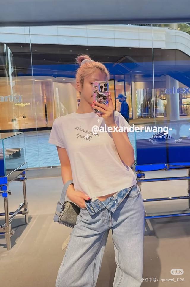 25Ss New Arrival King Chest Glittering Hot Diamond Letter Short-Sleeved T-Shi