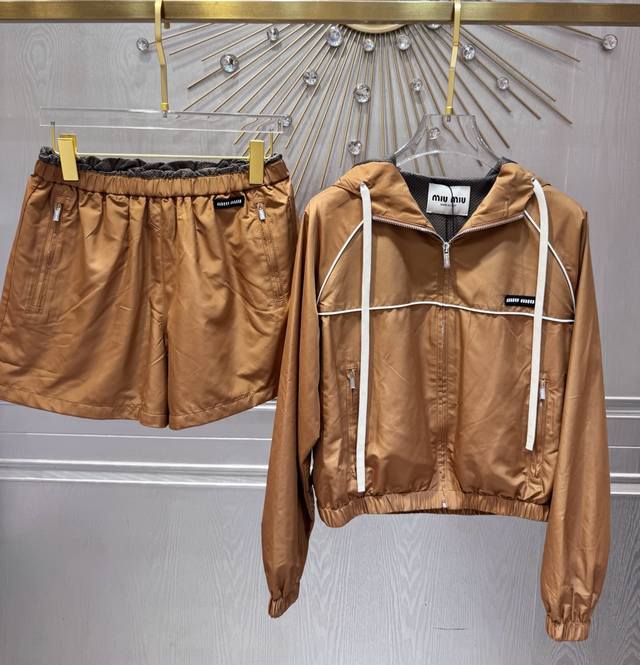 Details Top Sml Shorts Sml