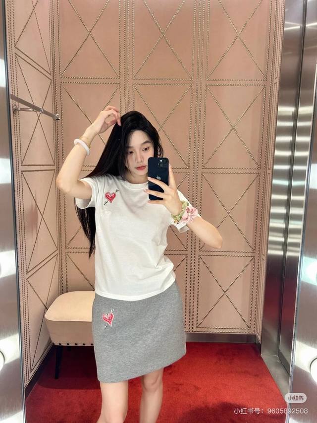 25Ss New White Pure Cotton Heart Embroidered Short-Sleeved T-Shirt Sml Slim F