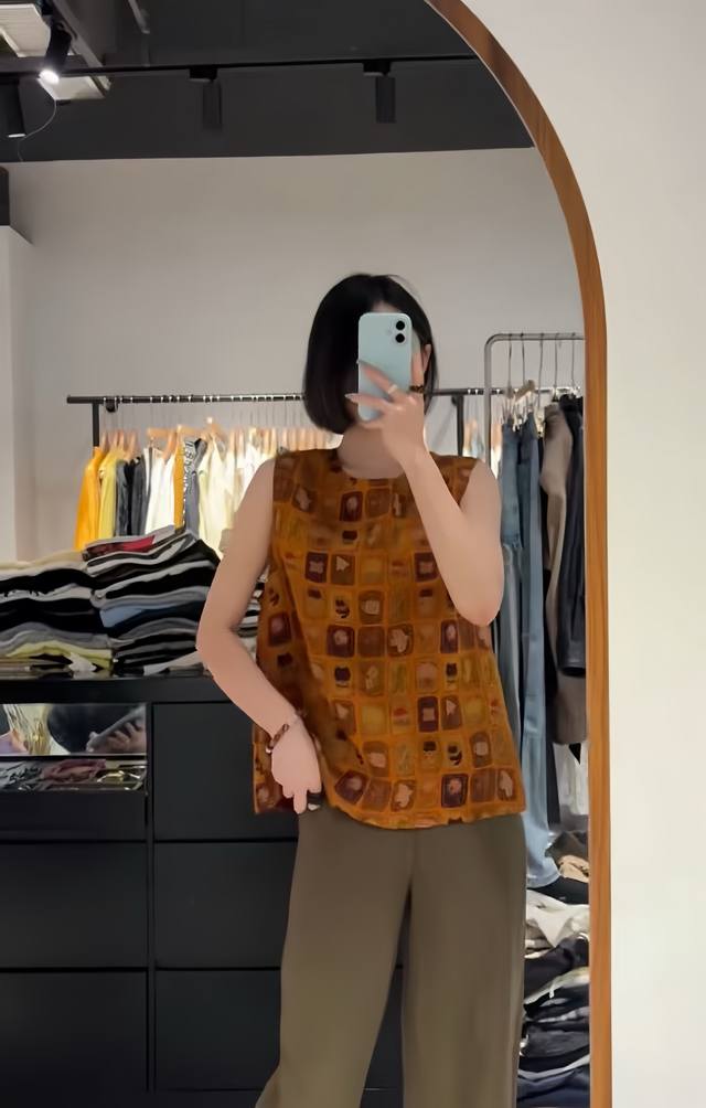 The Most Popular Retro Chinese-Style Printed Round-Neck Top The Skirt Is Covered