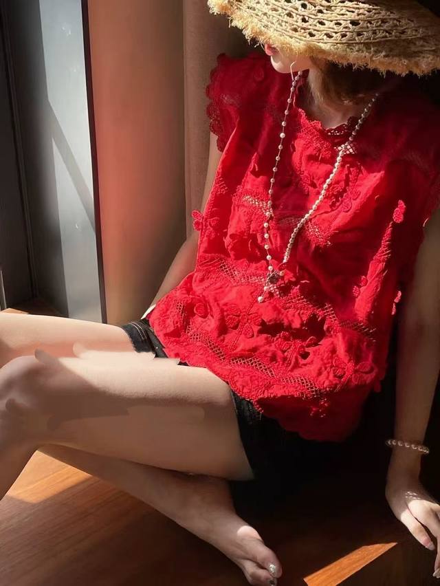 Heavy Water-Soluble Embroidered Shirt 2 Colors Super Beautiful Summer New Style