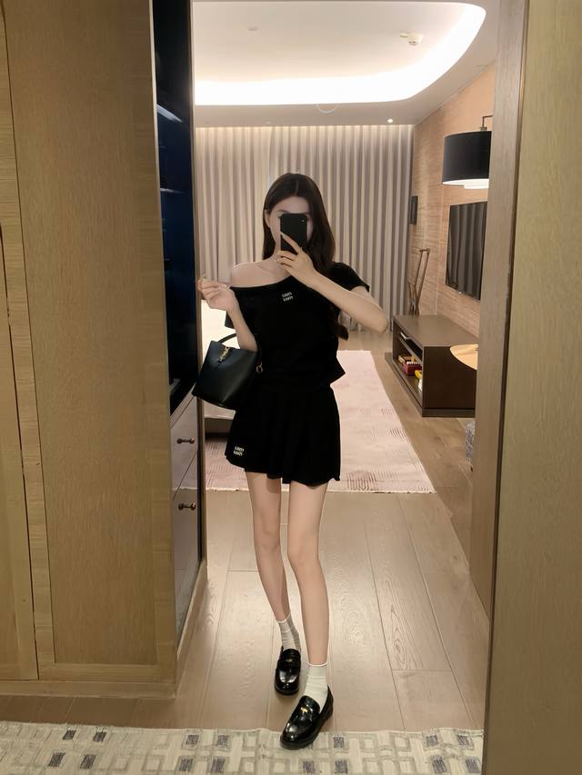 miumi*Sweet Age-Reducing Ruffled Shoulder Short-Sleeved Pleated Skirt Suit Sm
