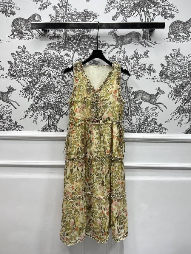 25 Spring And Summer New Style Small Floral Vest Dress, Age-Reducing And Eleg