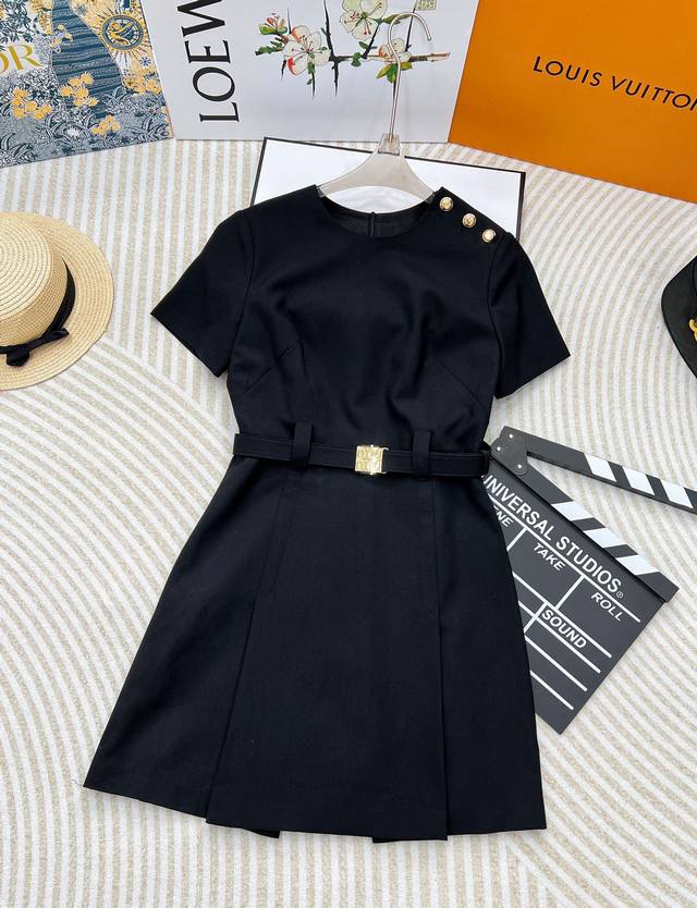 miu Miu Slim Waist Shoulder Button Slim Classic Dress High-End Slim Waist Des