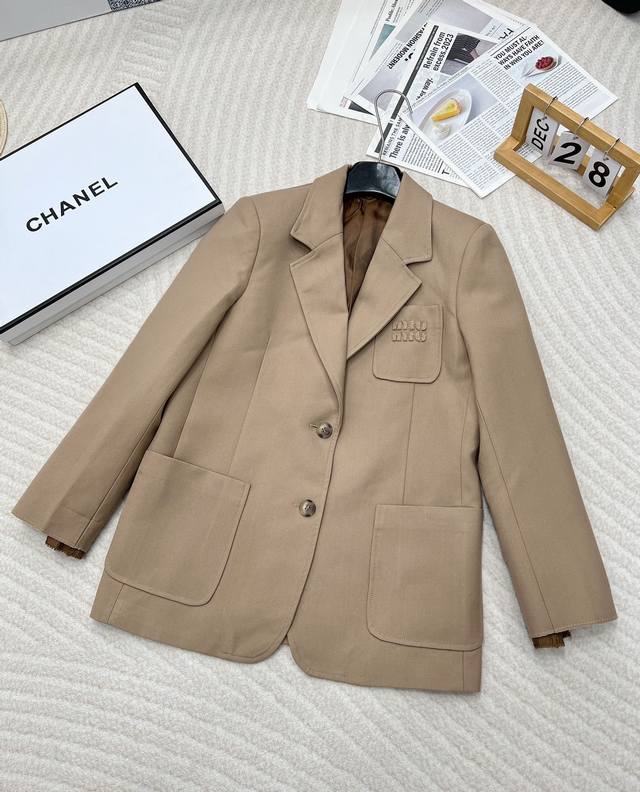 miumiu College Style Fashionable Temperament Chest Pocket Letter Patch Embroi