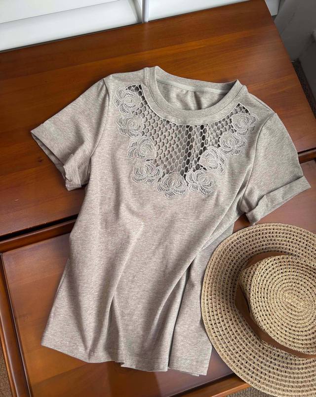 Summer Update - Hollow Embroidery Top 100% Cotton The Gentle Background Of Light