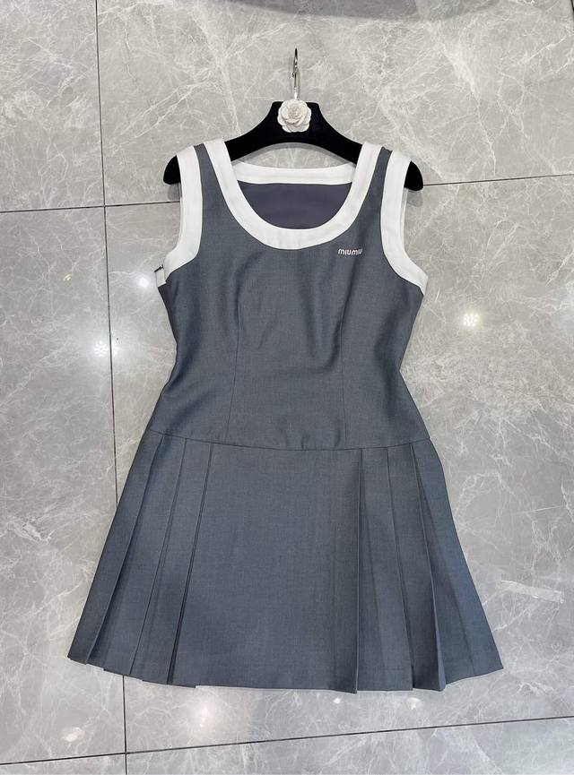 New Arrival, Exclusive Haute Couture Dress, First Release 25Ss Miumi* Exclusive