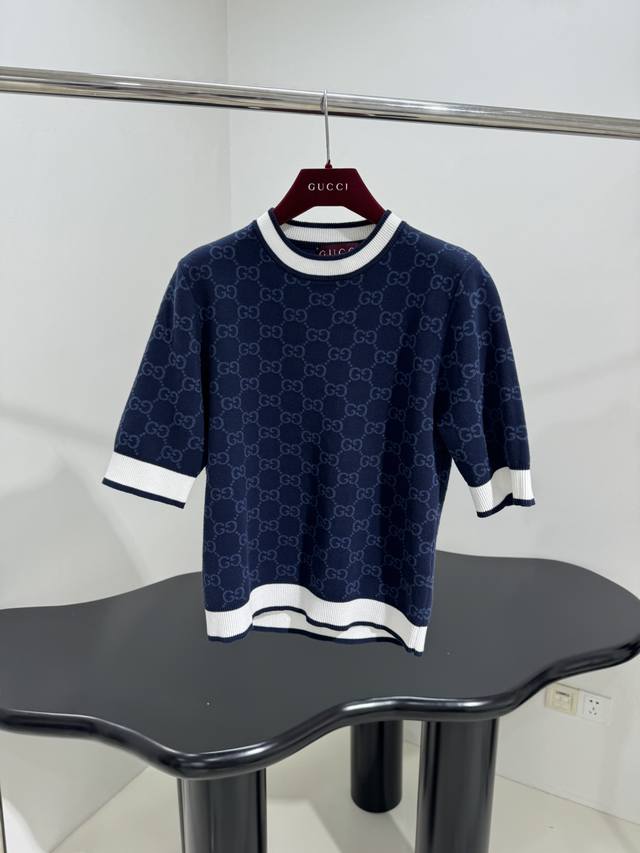 25 New Wool Blend Pullover Made From Navy Blue Wool Blend Interlocking Gg Jac
