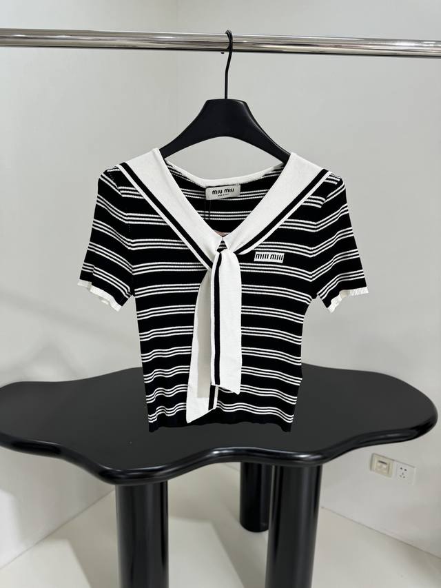 New Arrival Navy Collar Wool Blend Pullover Made Of Wool Blend Fabric Embroidere
