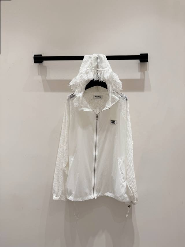 25 New Miu* Lace Hooded Jacket. The Lace Is Super Age-Reducing. Plus Miu*'s P