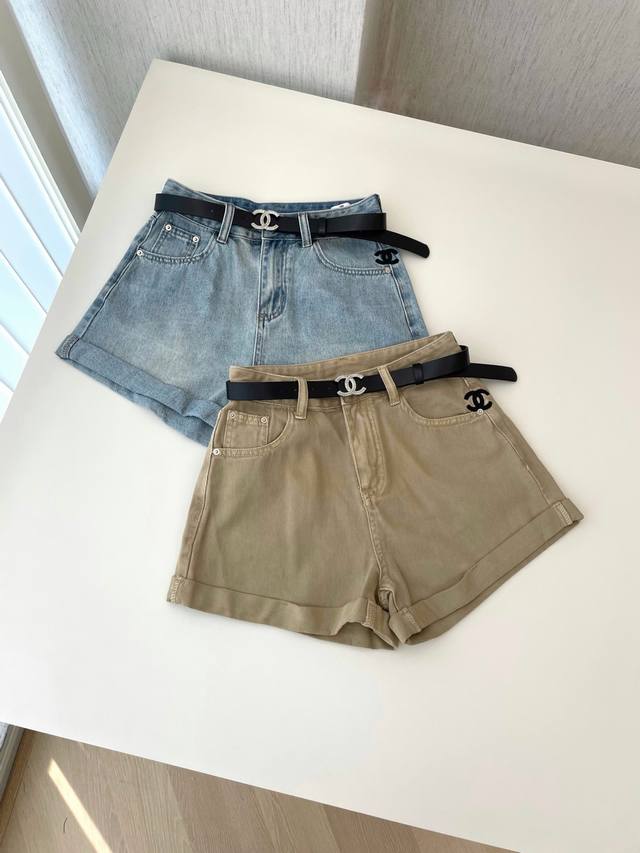 25 New Chanel Versatile Fashion Shorts. One Pair Is Light Blue Denim And The