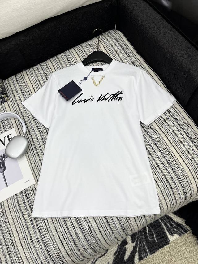 Hot Item In Stock Original Quality Lv* 2025 New Round Neck Embroidery Customized