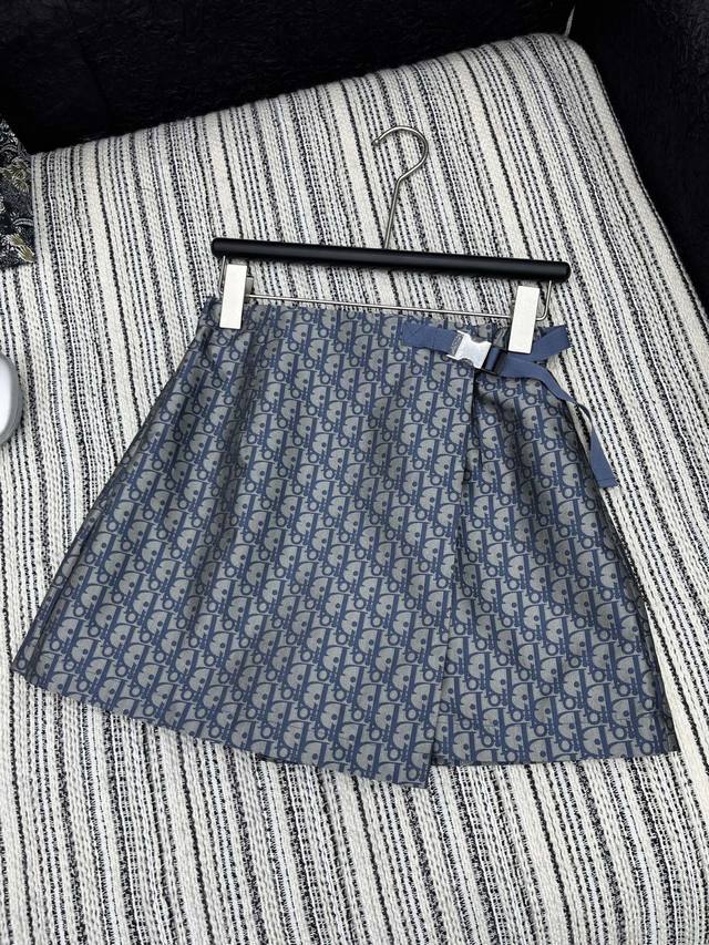 Popular Item In Stock Original Quality Dio* High-End Custom-Made Bayonet Apron S