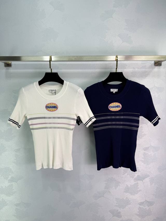chane* New Spring And Summer Short-Sleeved Sweater With Brand Logo On The Che