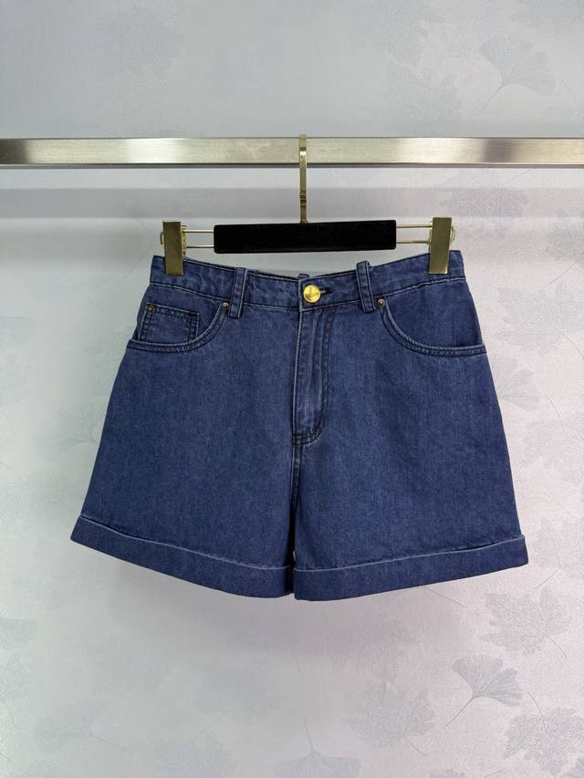 Warren* New Denim Shorts Are A Big Hit. Recommended V-Series Fashionable Outfits