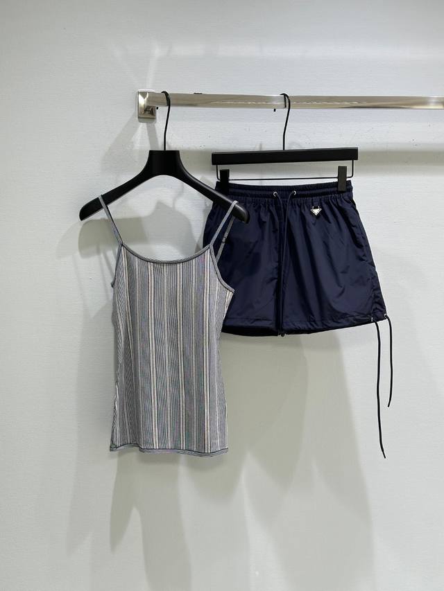 25Ss New Arrival For Spring And Summer. It Interweaves The Classic Black, Whi