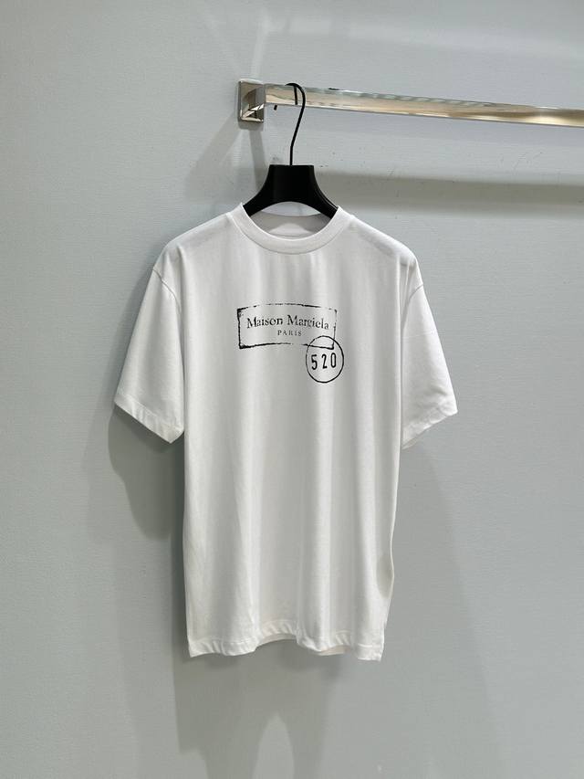25Ss Spring And Summer New Arrival Mm6 Digital Printed T-Shirt 520 Festival L