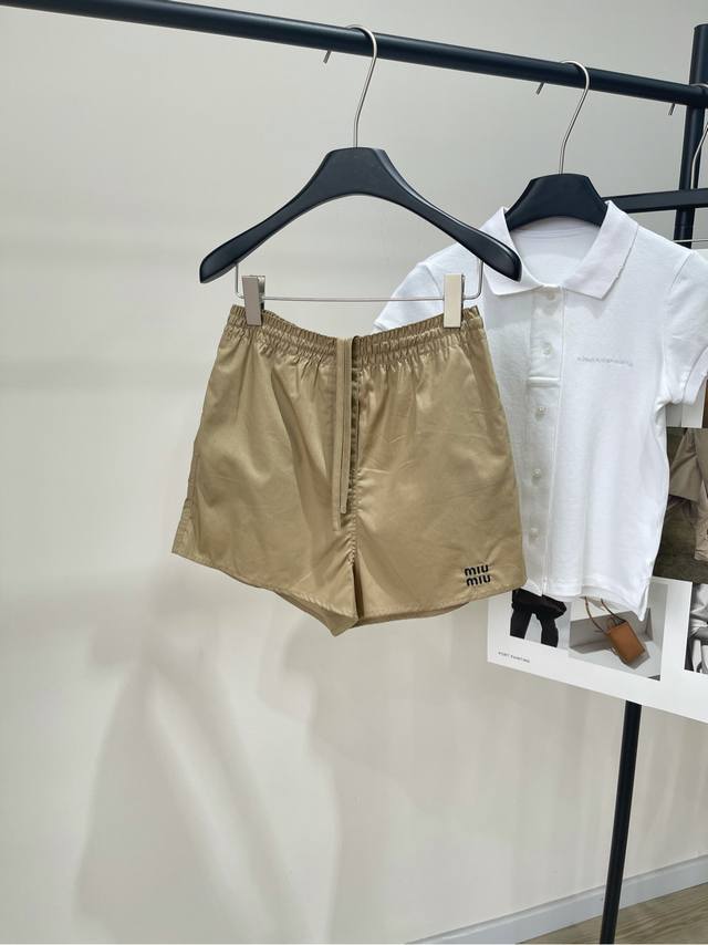 m Milk Tea Colored Olive Casual Shorts Fabric: 100% Cotton Color: Khaki 100%