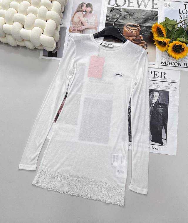 miumiu 25Ss New Spring And Summer Micro-Logo Lace Patchwork Long-Sleeved Mid-