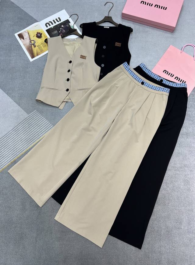 High Quality Miumi* 25Ss New Vest Trousers Suit Leather Letter Embroidery Decora