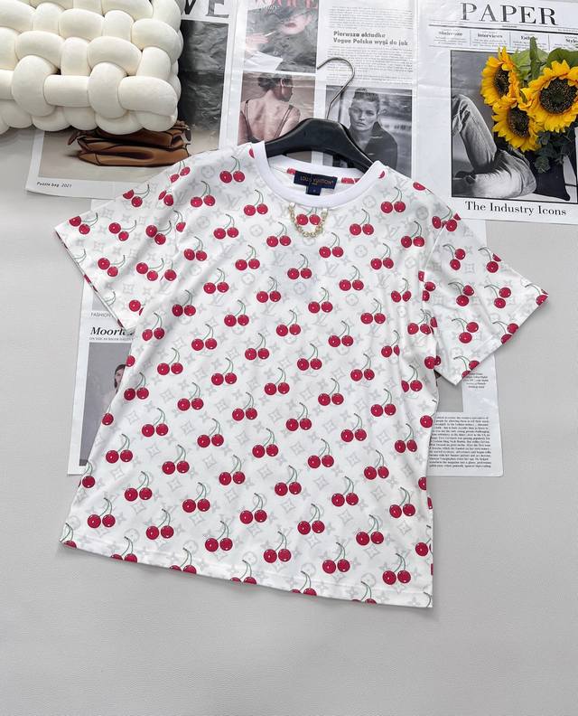 louis Vuitton 2025Ss New Products Are On Sale. This Active Printed Cherry Tee