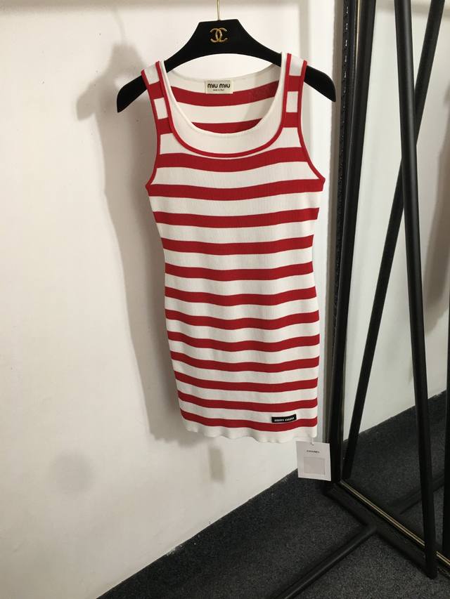 Style No. 20253045 Miumi* New Collar Logo Striped Knitted Vest Dress Red Black O
