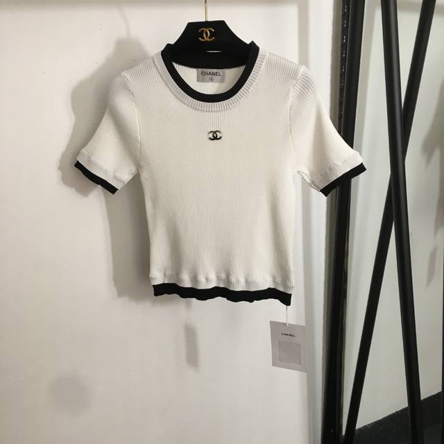 Style No. 20253018 Chane* New Chanel Logo Colorblock Round Neck Slim Fit Short S