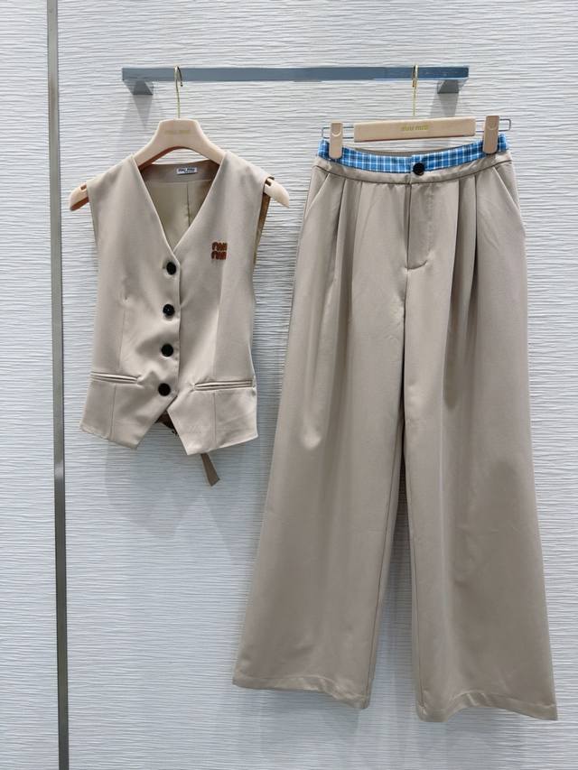 miu Mi* 2025Ss New Limited Series, The Perfect Suit With Full Design Sense, S