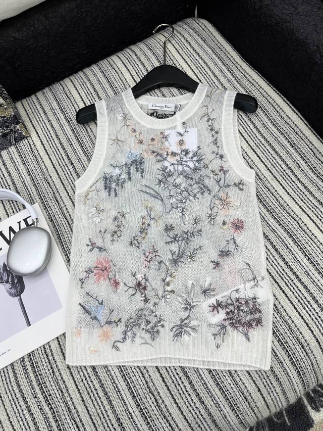 Hot Item In Stock Original Quality Dio* 25 New Embroidered Knitted Vest Exquisit