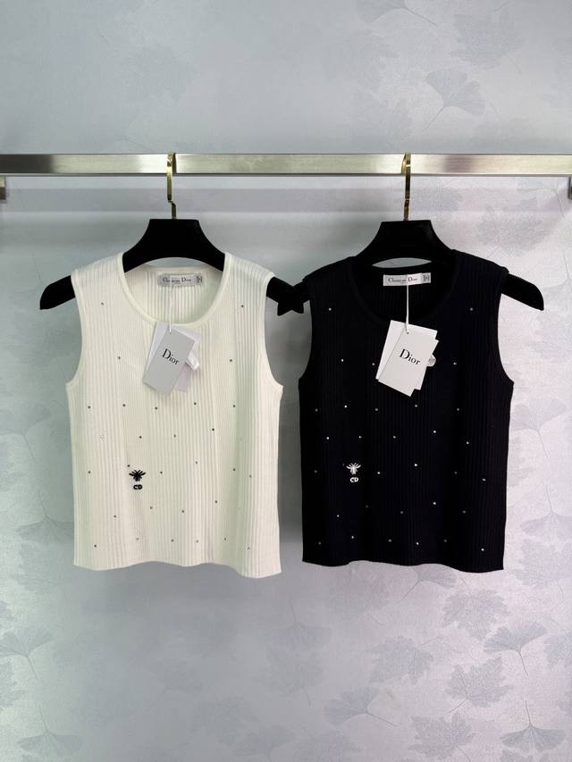 dio* Knitted Vest With White And Black Diamond Design, Very Delicate, Suitabl