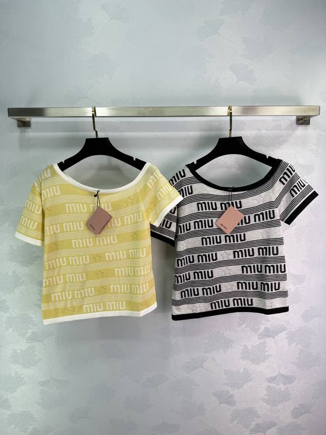 miu* Knitted Short-Sleeved Shirt In Black, White And Yellow With Classic Logo