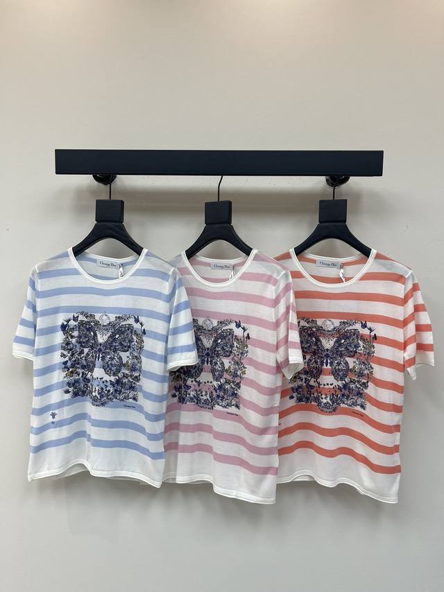 dio*Knitted Stripes Short Sleeves With Floral Embroidery Pattern Fashionable