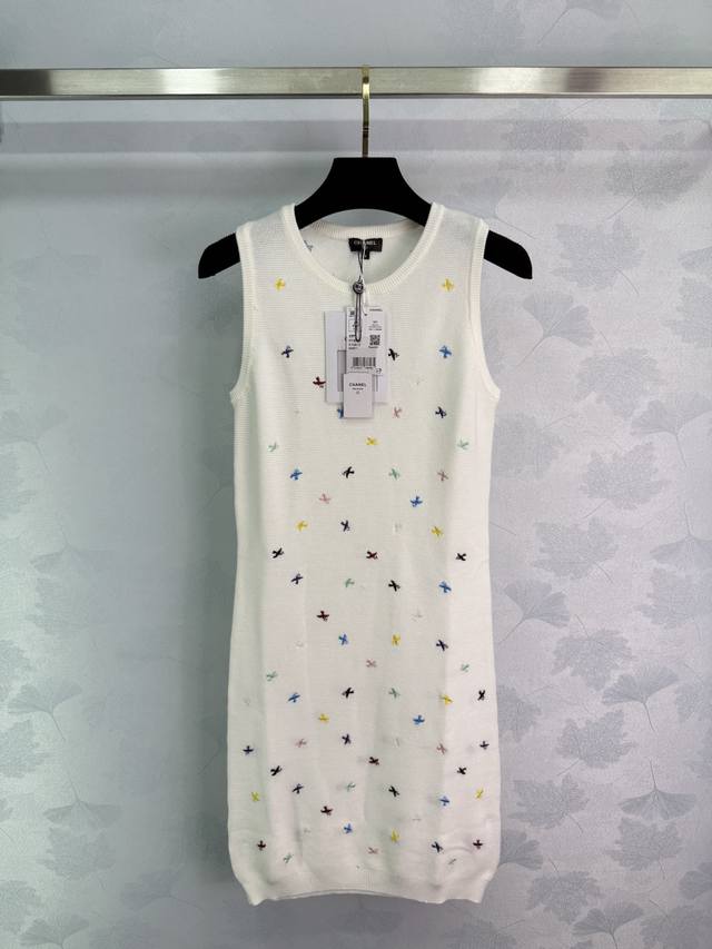 chane*2025 New Arrivals Embroidered Flying Swallow Knitted Vest Dress Customi