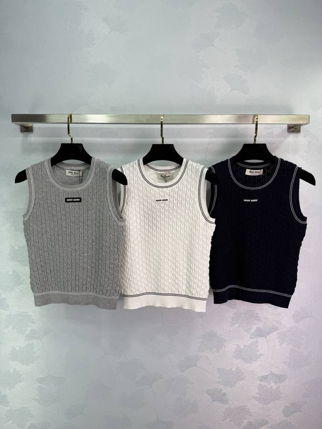 miumi* Delicate Texture, Soft And Comfortable Knitted Vest Adds A Fashionable