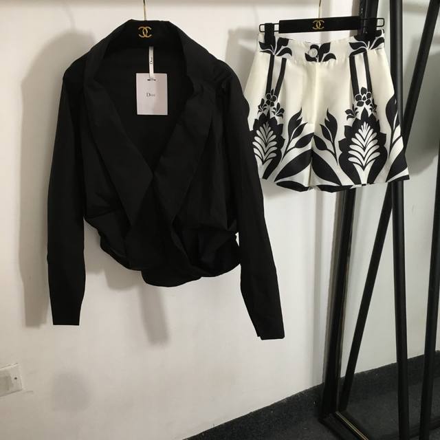 Style No. 20252988 Dio* New Style Suit Irregular Design V-Neck Long Sleeve Shirt