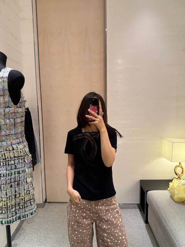 chane* 25Ss Spring And Summer New Double C Hollow Logo Short-Sleeved T-ShirtE