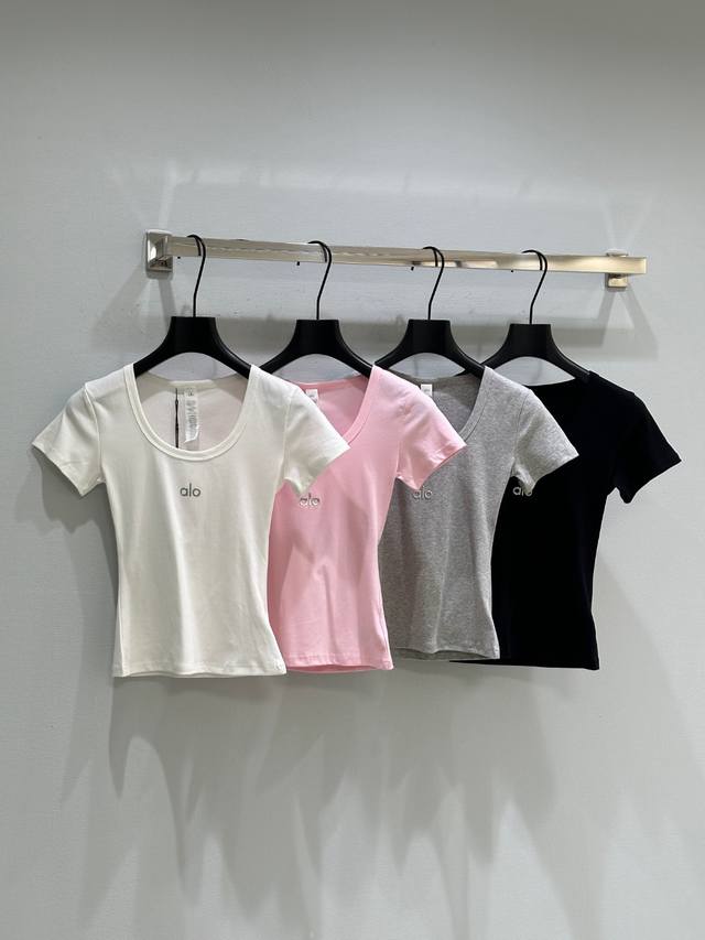 25Ss Spring And Summer New Arrival Large U-Neck Small Version T-Shirt Is Simp