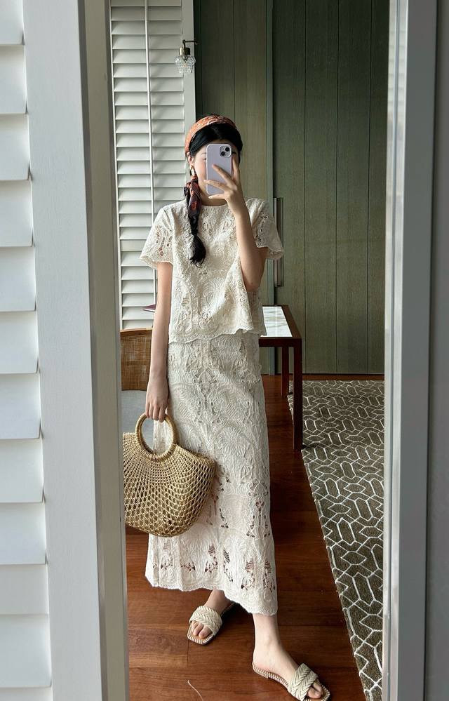 Original Cho.....2025 Summer New Fashion Trend Embroidered Lace Flower Skirt Mad