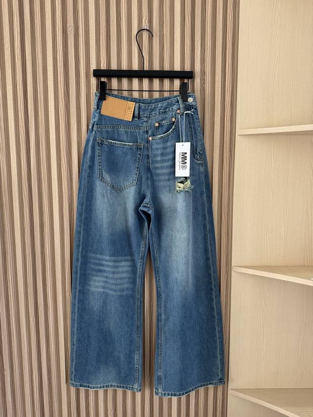 Spring And Summer Show American Niche Magi Style Side Wear Dislocated Hole Jeans