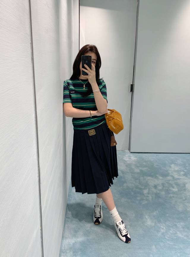 miumi* 25Ss Spring And Summer New Micro-Logo Striped Short-Sleeved Round Neck