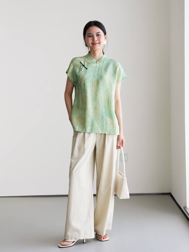 Top New Chinese Style Jacquard Button Short-Sleeved Shirt Female Summer Design N