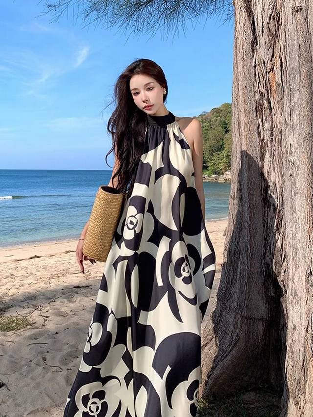 Dress French Temperament Floral Satin Halter Dress Female Summer High-End Seasid