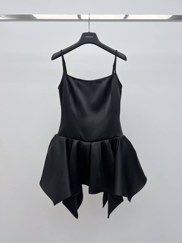 paris Georgi*Ballet-Inspired Gown This Zahria Dress Has A Sculptural Beauty M