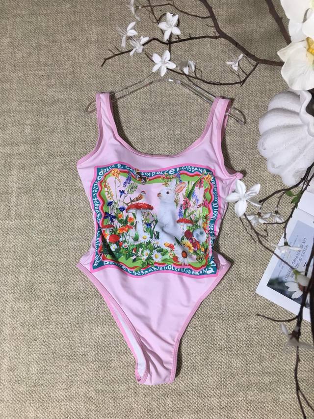 d&G Dolce & Gabbana Rabbit Flowers Mushroom Flower Print Sleeveless Stretch B