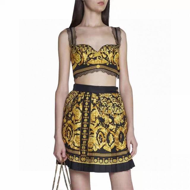 Suit* Versace Baroque Print And Lace Tube Top Camisole Pleated Skirt Suit Two-Pi