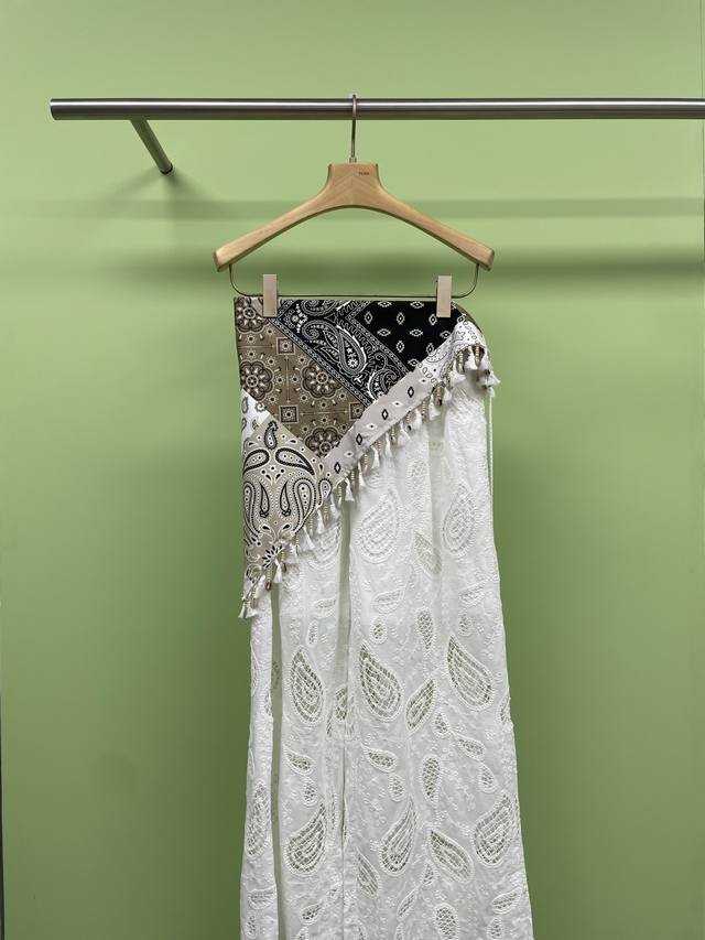 siew New 25 Spring And Summer Vacation Style Tube Top Square Scarf Hollow Emb