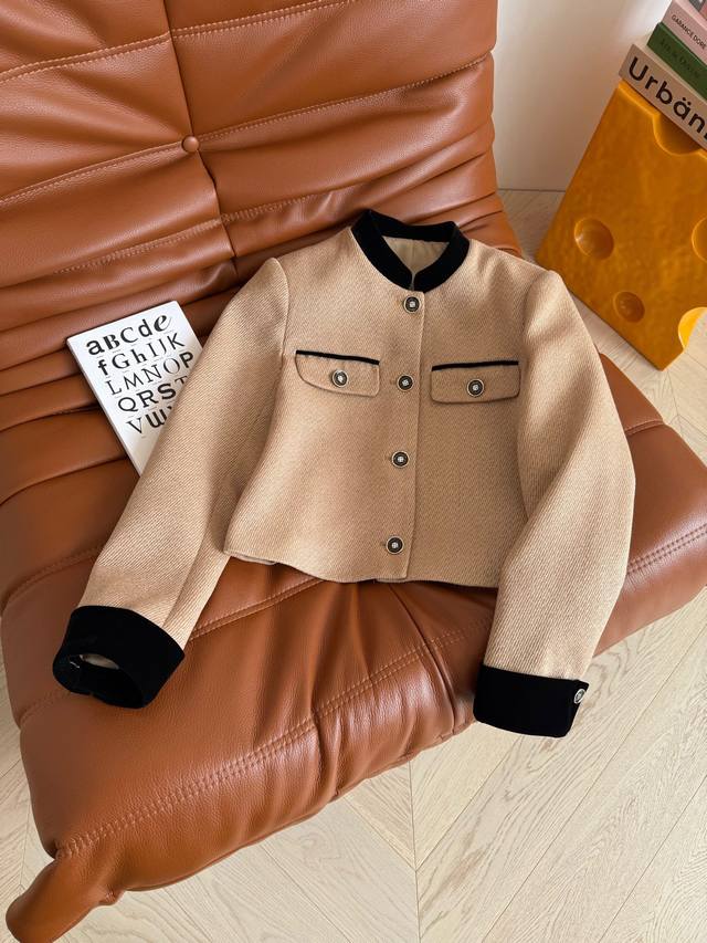 High-Grade Sand Color 25Ss Velvet Small Stand-Up Collar Design Sand Color Small