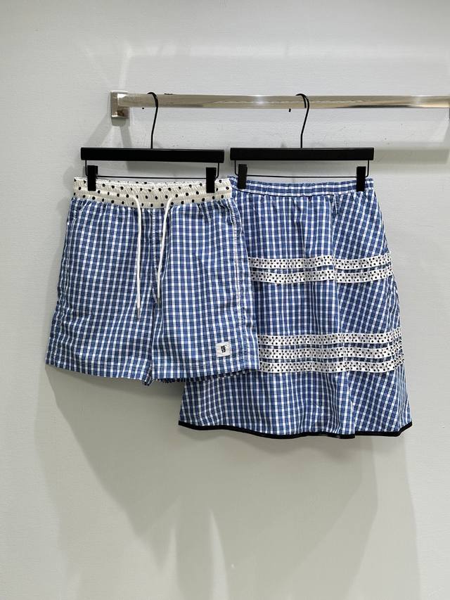 25Ss New Spring And Summer Styles. The Classic Blue And White Plaid Is Retro