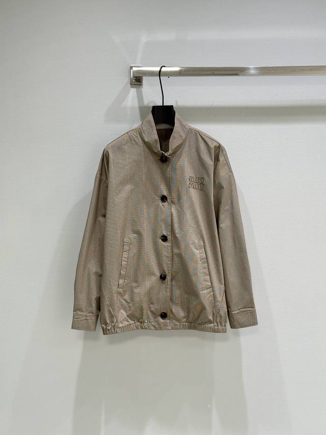 25Ss New Early Spring Style. The Design Of The New Plaid Pattern Is Inspired